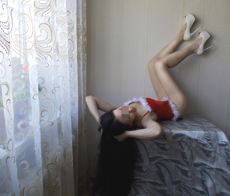 💋 Я создам незабываемую и страстную атмосферу, которая оставит тебе только самые приятные воспоминания. Мои услуги предлагают широкий выбор возможностей - от классического секса до эротического массажа. Обладая умопомрачительной внешностью и изящным телом, я удовлетворю все твои желания и тебе захочется вернуться ко мне снова и снова. 🌟 Живу в Москве и всегда готова встретиться с тобой для незабываемого удовольствия. Посмотри мои фото и оцени мою красоту самостоятельно. 💃 Не стесняйся и позвони мне прямо сейчас, чтобы начать наше приключение! 💕 Вера